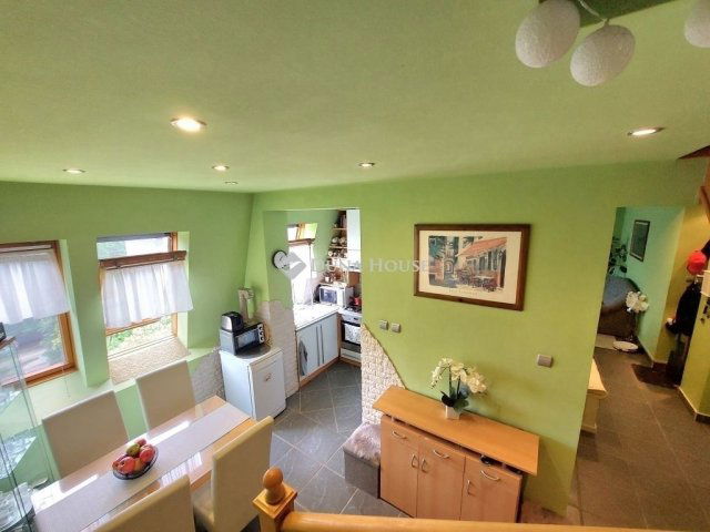 Eladó téglalakás, Székesfehérvárott 89.9 M Ft, 4 szobás