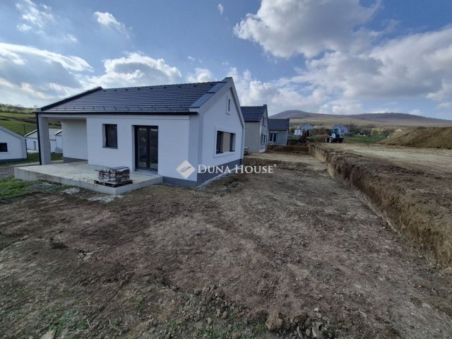 Eladó családi ház, Kosdon, Bocskai utcában 99 M Ft, 4 szobás