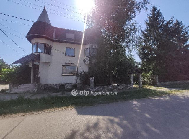 Eladó családi ház, Putnokon 49 M Ft, 8+2 szobás