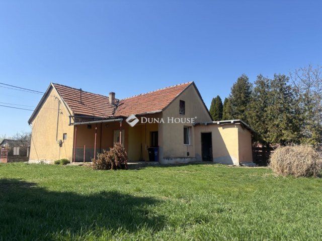 Eladó családi ház, Hernádnémetin 18 M Ft, 2 szobás