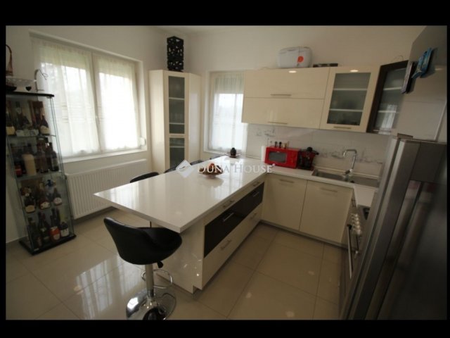 Eladó mezogazdasagi ingatlan, Kunadacson 269.115 M Ft, 4 szobás