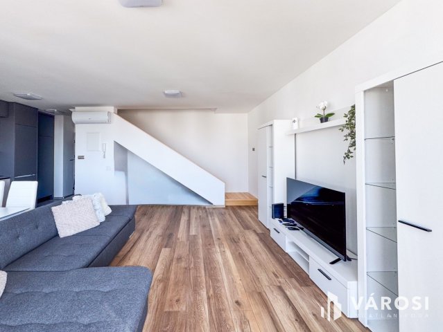 Eladó téglalakás, Gyulán 59.9 M Ft, 3 szobás