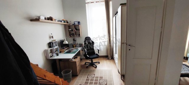 Kiadó téglalakás, albérlet, III. kerületben, Laktanya utcában