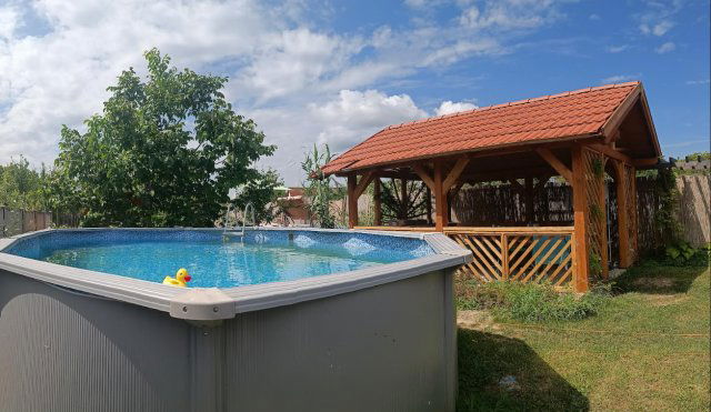 Eladó családi ház, Táton 87 M Ft, 5 szobás
