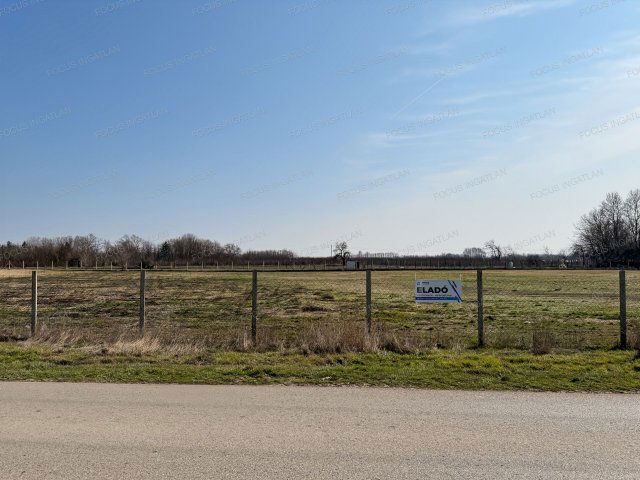 Eladó telek, Lajosmizsén 19 M Ft / költözzbe.hu
