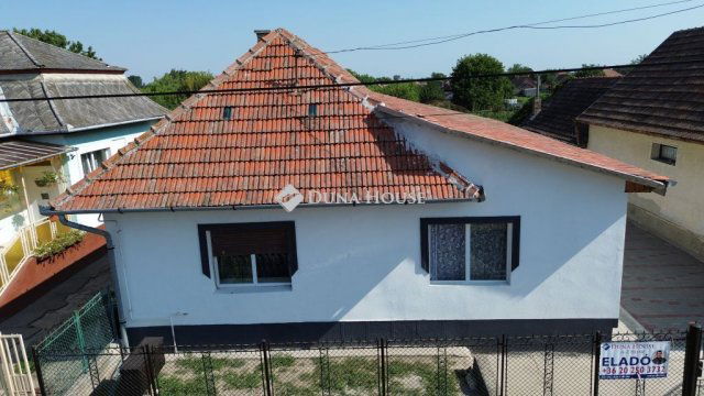 Eladó családi ház, Zsámbokon, Deák Ferenc utcában 35 M Ft