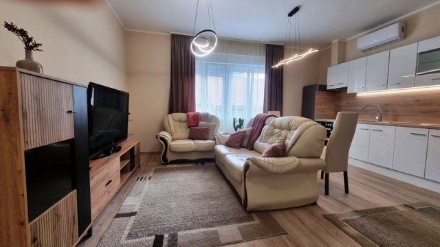 Kiadó téglalakás, albérlet, Pécsett, József utcában, 2 szobás