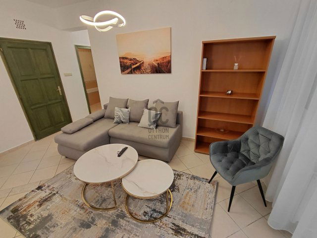 Kiadó téglalakás, albérlet, Debrecenben 300 E Ft / hó, 3 szobás