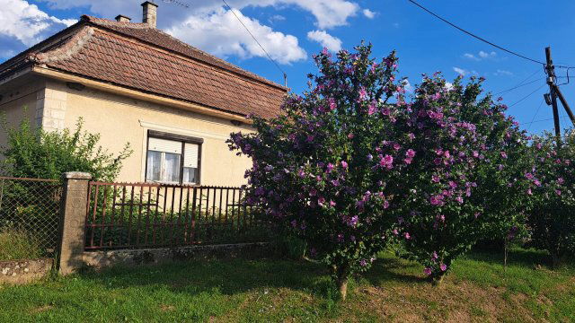 Eladó családi ház, Vilmányon 25 M Ft, 3 szobás