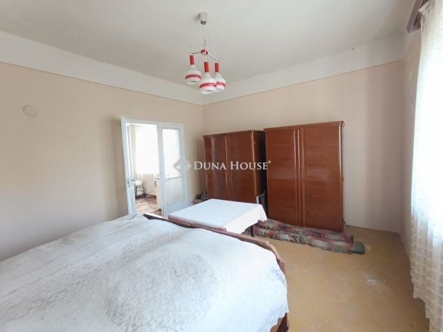 Eladó családi ház, Nagykátán 28.9 M Ft, 2 szobás