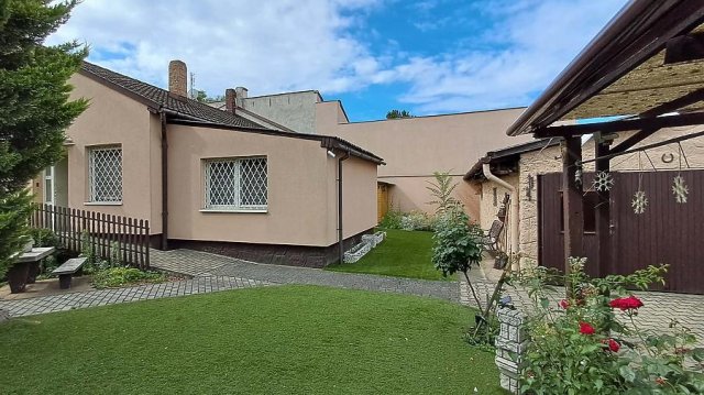 Eladó családi ház, Budapesten, XV. kerületben 119.5 M Ft