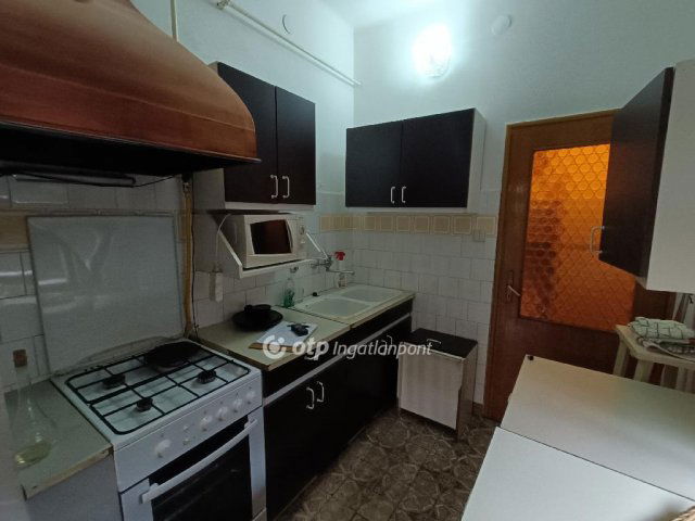 Eladó családi ház, Budakeszin 119.9 M Ft, 4 szobás