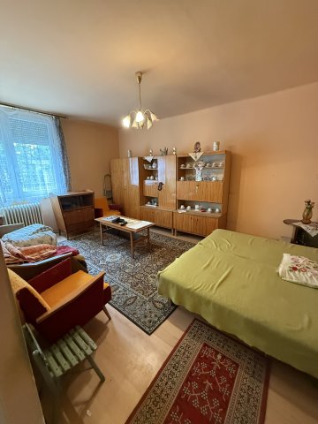 Eladó téglalakás, Tatabányán 29.9 M Ft, 1 szobás