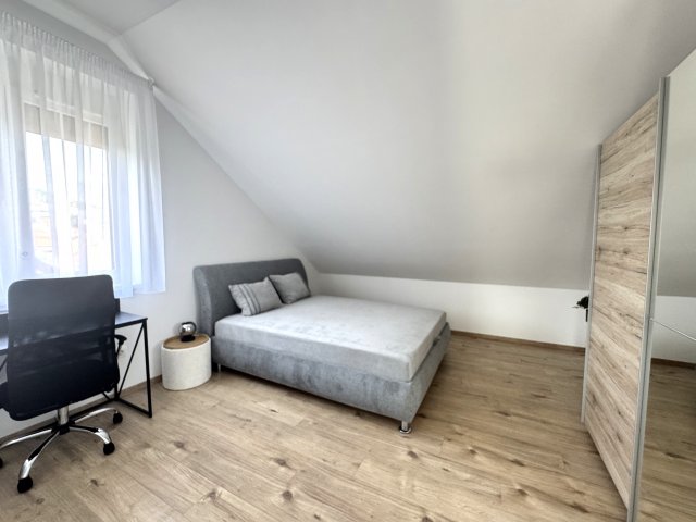 Kiadó téglalakás, albérlet, Pécsett, Faludi Ferenc utcában