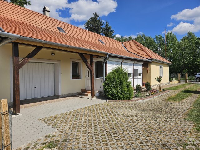 Eladó családi ház, Vaszaron 48.9 M Ft, 2 szobás