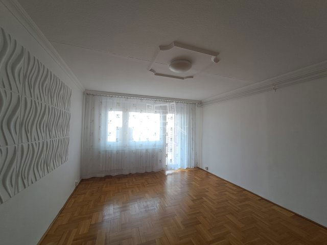 Kiadó sorház, albérlet, Kecskeméten 230 E Ft / hó, 2+1 szobás
