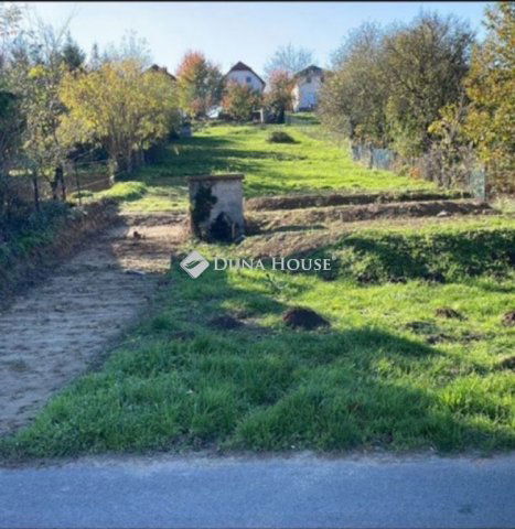 Eladó telek, Pécsett, Deák Ferenc utcában 15 M Ft