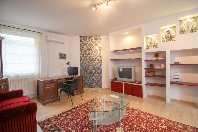 Kiadó téglalakás, albérlet, Debrecenben 260 E Ft / hó, 3 szobás