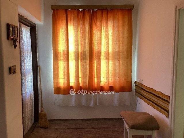 Eladó családi ház, Dévaványán 7.6 M Ft, 2 szobás