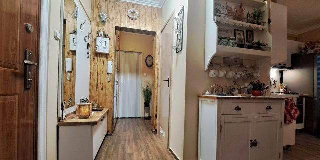 Eladó panellakás, Gyulán 37.9 M Ft, 2 szobás