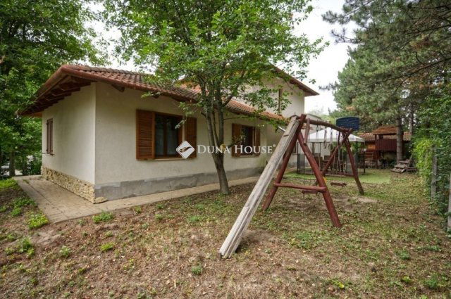 Eladó családi ház, Budajenőn 164.9 M Ft, 7 szobás