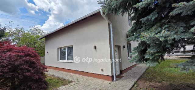 Eladó családi ház, Érden 88 M Ft, 3 szobás