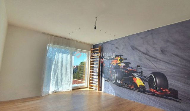 Eladó családi ház, Gyenesdiáson 128 M Ft, 5 szobás