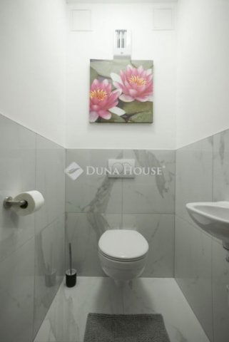 Eladó téglalakás, Budapesten, VIII. kerületben 70.498 M Ft