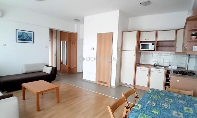 Eladó téglalakás, Siófokon 62.9 M Ft, 3 szobás