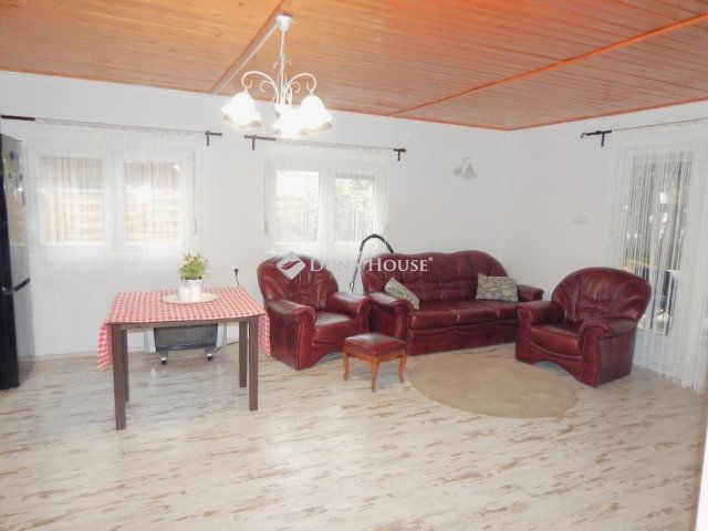 Eladó nyaraló, Siófokon 61.9 M Ft, 4 szobás