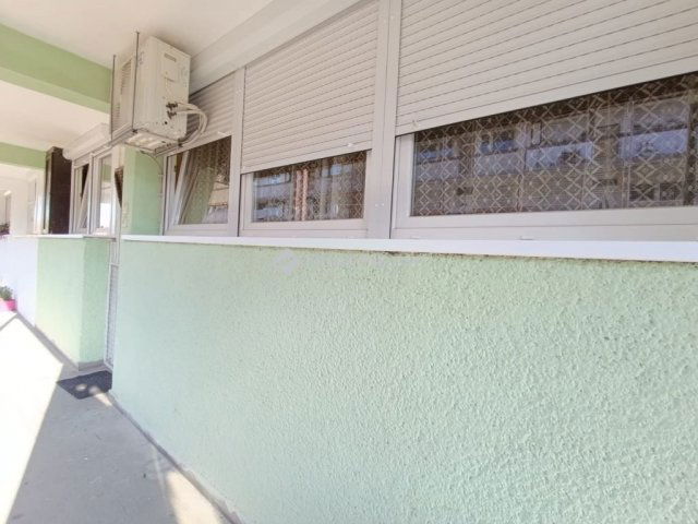 Eladó téglalakás, Mohácson 32 M Ft, 3 szobás