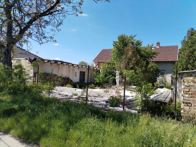 Eladó telek, Bajon 21 M Ft, 2 szobás / költözzbe.hu