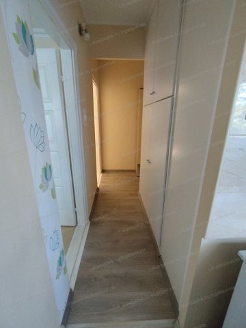 Eladó panellakás, Gyulán 33.75 M Ft, 2 szobás