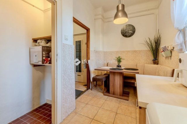 Eladó téglalakás, Budapesten, XIII. kerületben 63 M Ft, 1 szobás