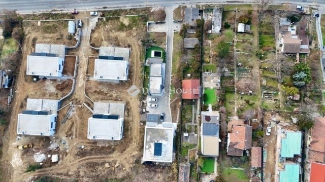 Eladó téglalakás, Budapesten, III. kerületben 145 M Ft, 2 szobás