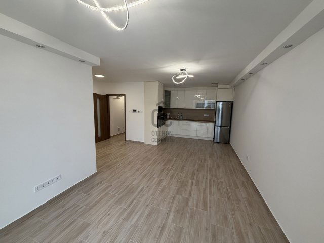 Eladó téglalakás, Hajdúszoboszlón 98 M Ft, 3 szobás