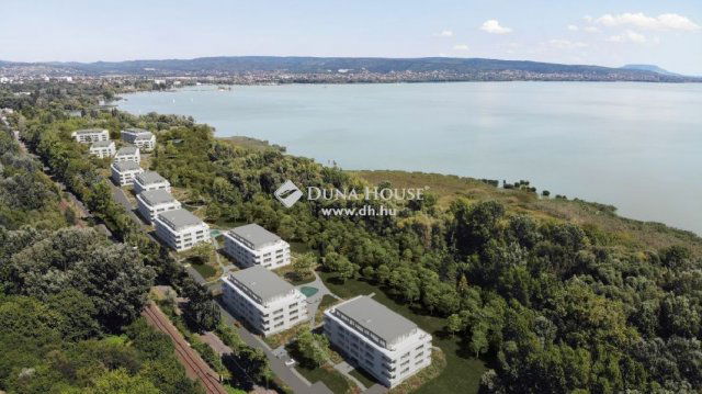 Eladó téglalakás, Keszthelyen 71.5 M Ft, 2 szobás