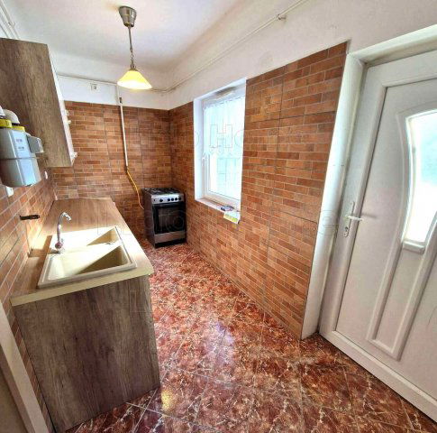 Eladó családi ház, Székesfehérvárott 55.5 M Ft, 2 szobás