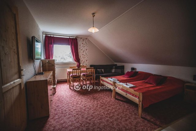 Eladó családi ház, Egerben 139 M Ft, 7 szobás