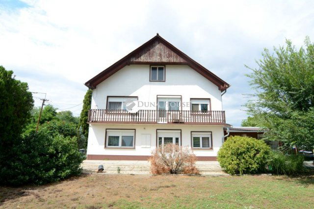 Eladó családi ház, Érsekcsanádon 46.5 M Ft, 5 szobás