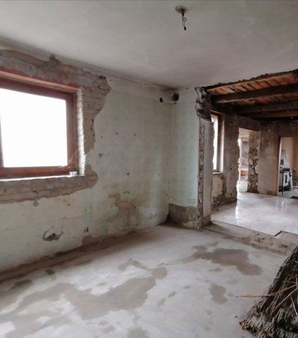 Eladó családi ház, Pusztaszabolcson 17.9 M Ft, 2 szobás