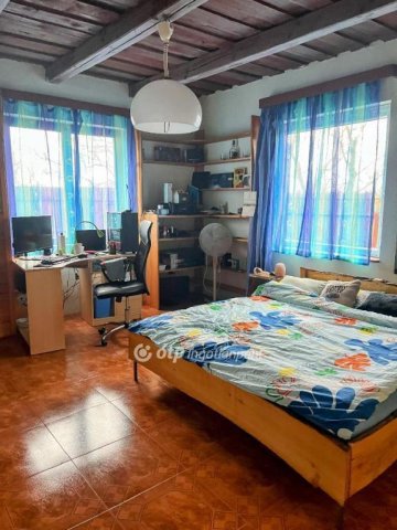 Eladó családi ház, Tárnokon 109 M Ft, 5 szobás