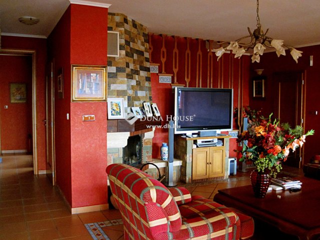 Eladó családi ház, Piliscsabán 462 M Ft, 5+3 szobás