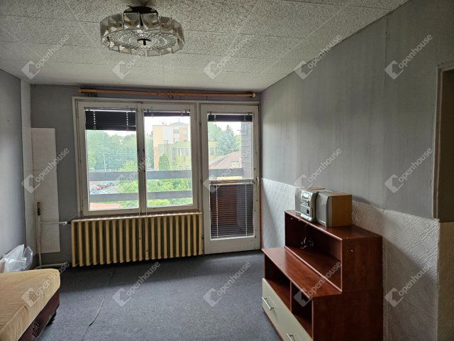 Eladó téglalakás, Győrött 53 M Ft, 3 szobás