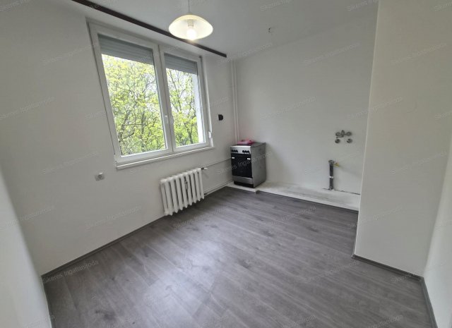 Eladó téglalakás, Tatabányán 36.9 M Ft, 1 szobás