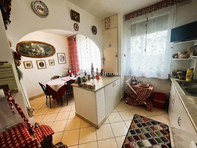 Eladó téglalakás, Dorogon 52 M Ft, 3 szobás