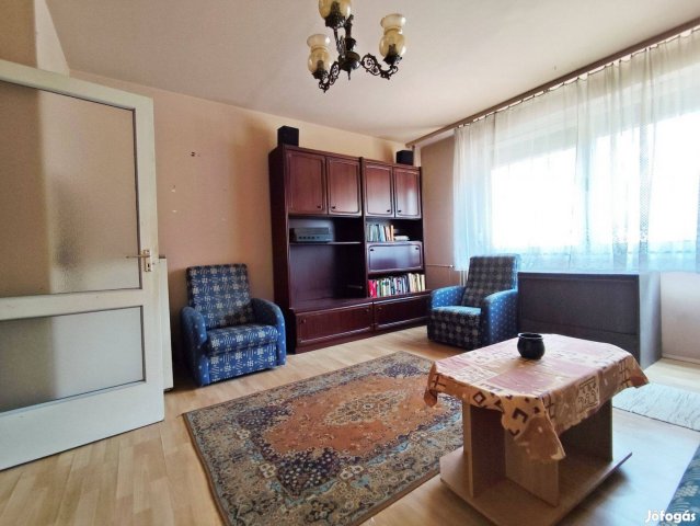 Eladó panellakás, Dombóváron 18.9 M Ft, 1 szobás