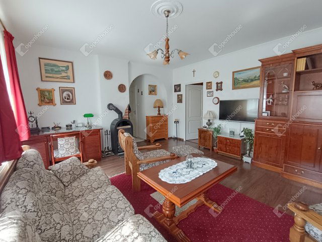 Eladó családi ház, Sopronban 119 M Ft, 7 szobás