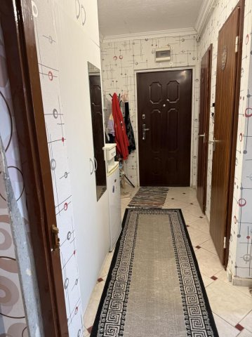 Eladó panellakás, Komáromban 44.9 M Ft, 2+1 szobás