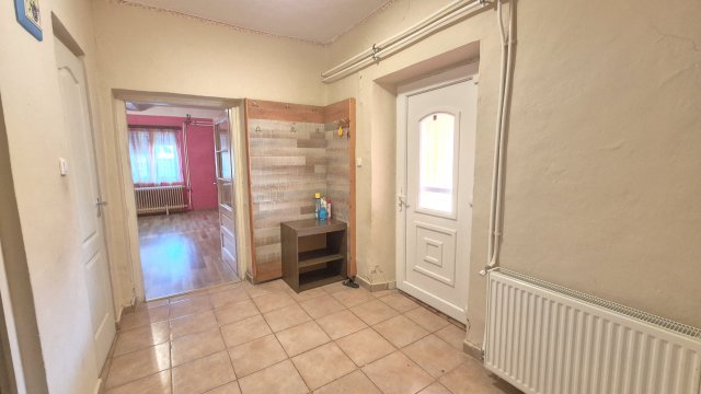 Eladó családi ház, Békésen 13.9 M Ft, 2 szobás